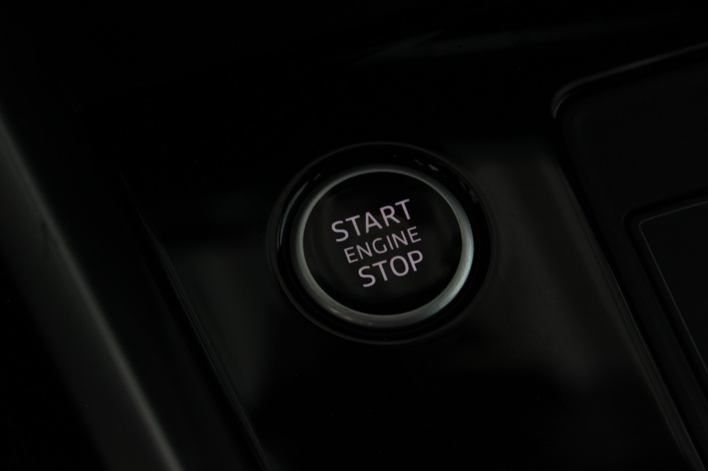 Audi A3 (R087ZG) met abonnement