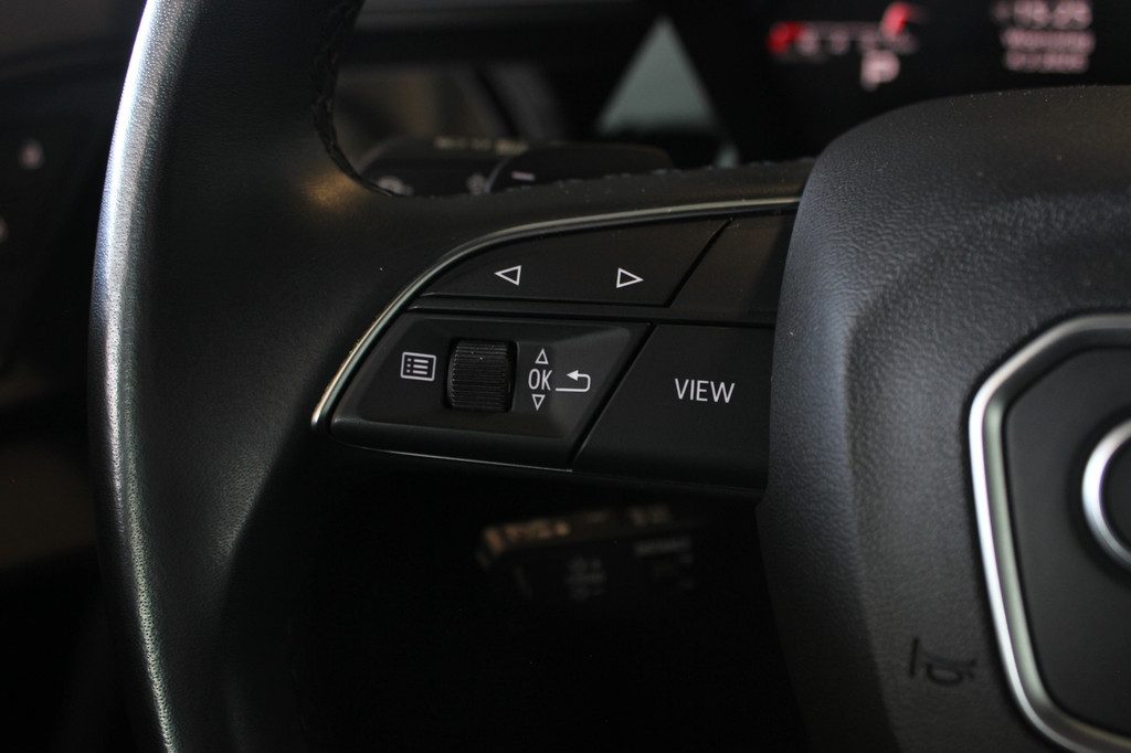 Audi A3 (R087ZG) met abonnement