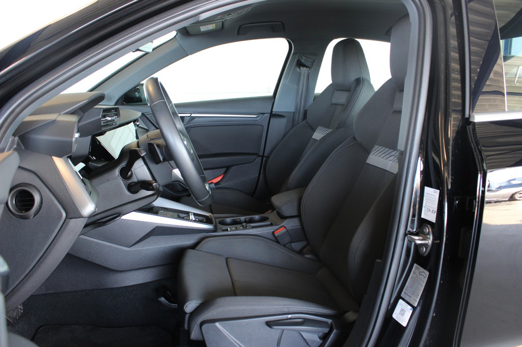 Audi A3 (R087ZG) met abonnement