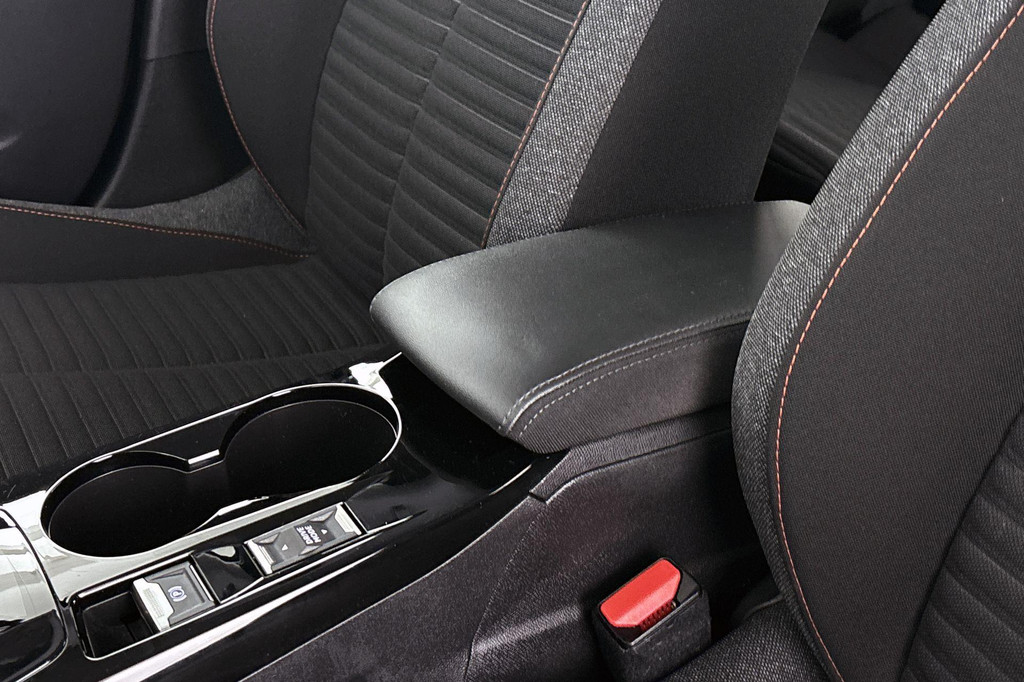 Peugeot e-208 (K818DV) met abonnement