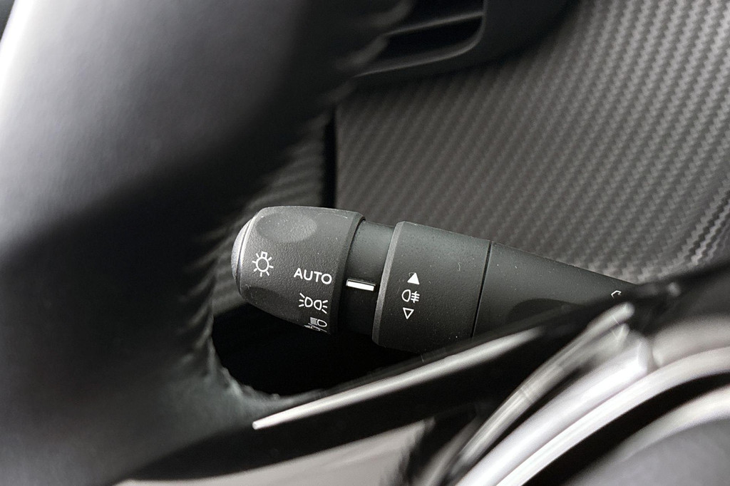 Peugeot e-208 (K818DV) met abonnement