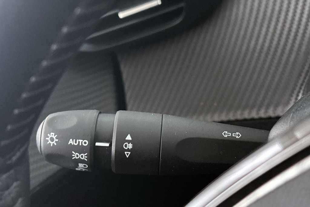 Peugeot 208 (S411TF) met abonnement