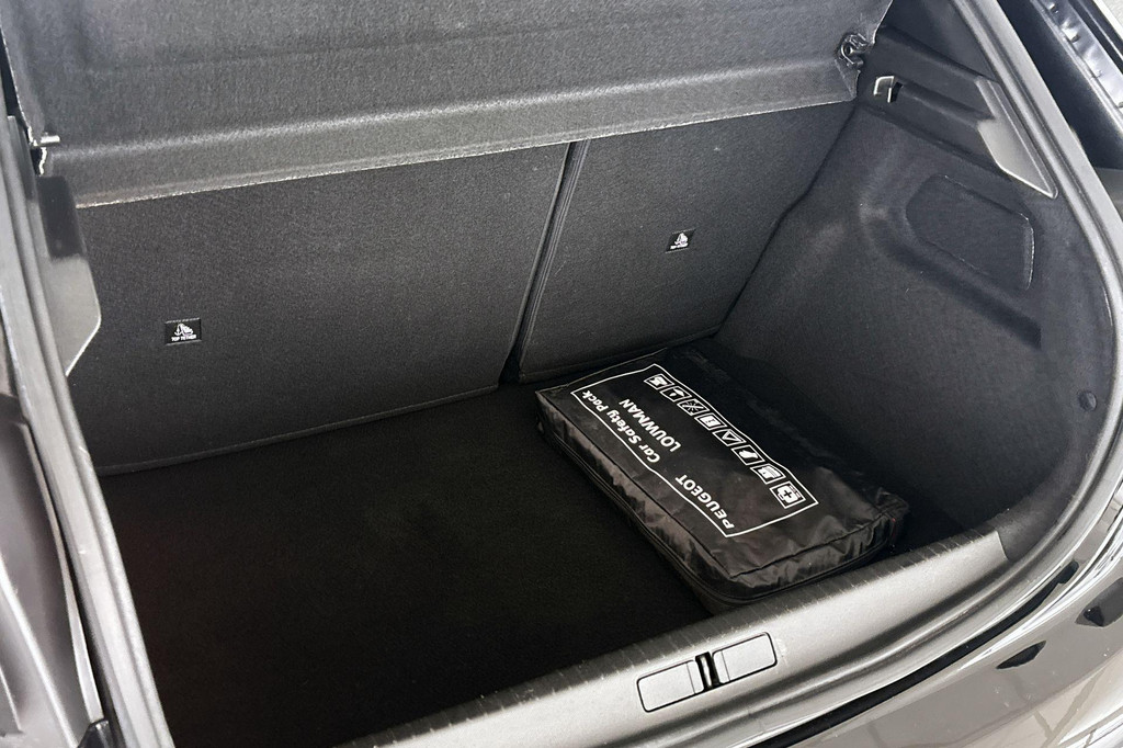 Peugeot 208 (S411TF) met abonnement