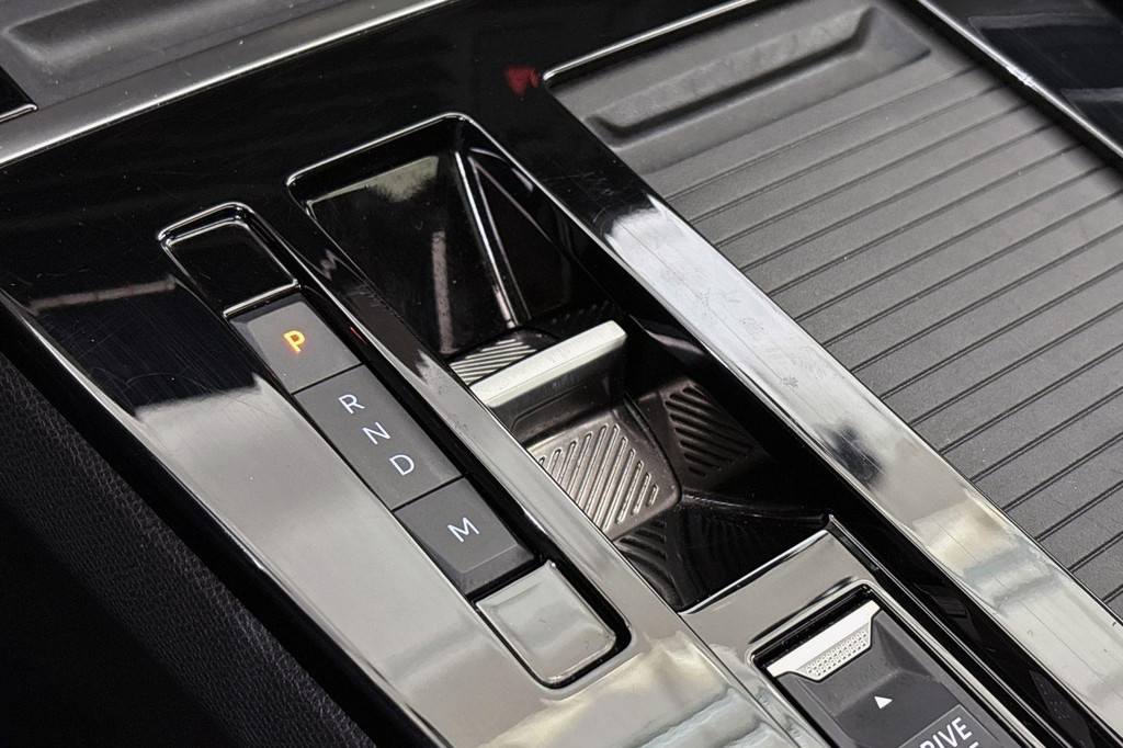 Opel Astra (T627KN) met abonnement