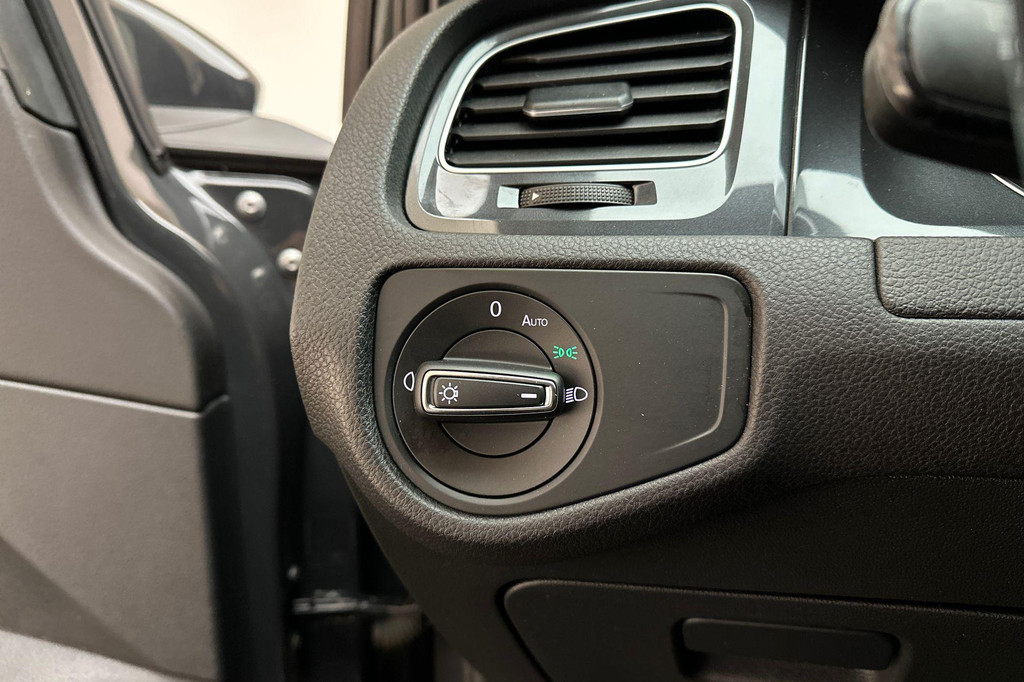 Volkswagen e-Golf (H482JD) met abonnement