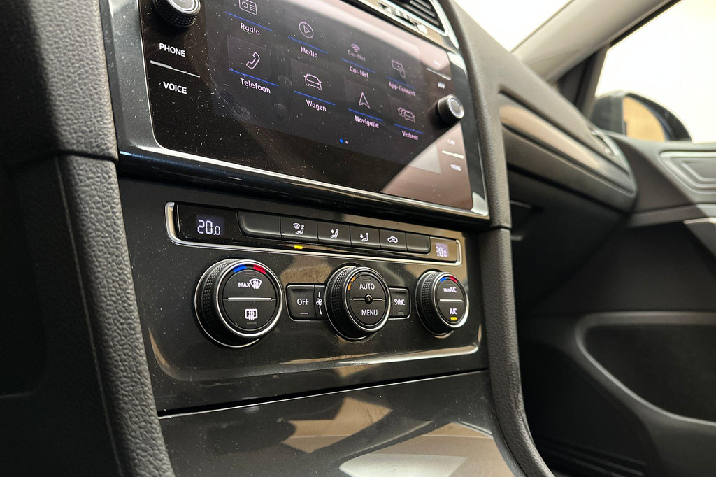 Volkswagen e-Golf (H482JD) met abonnement