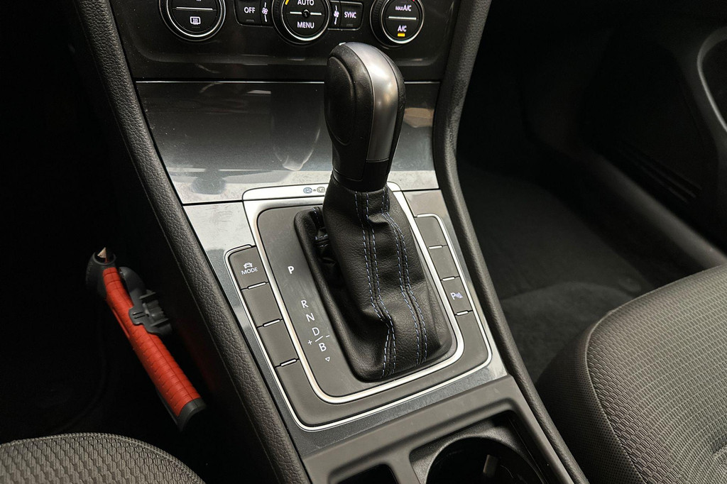 Volkswagen e-Golf (H482JD) met abonnement