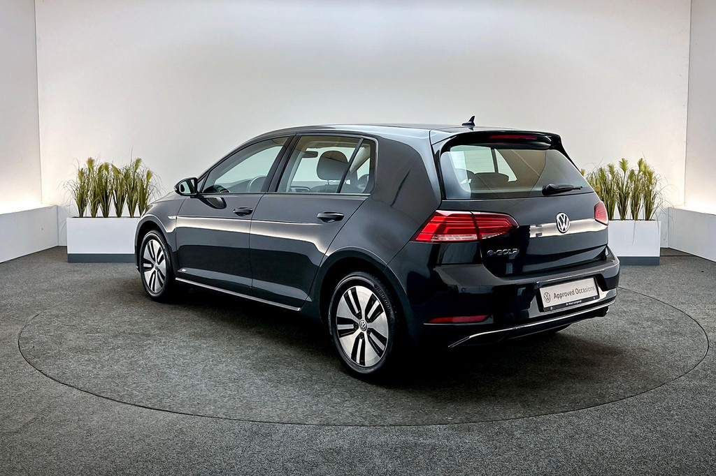 Volkswagen e-Golf (H482JD) met abonnement