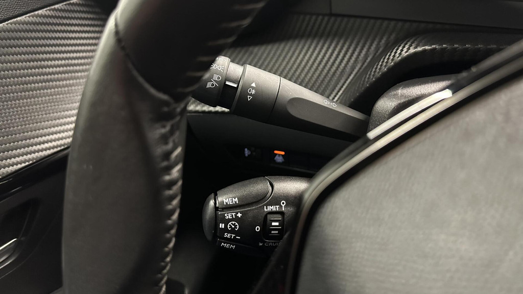 Peugeot e-208 (R249SR) met abonnement