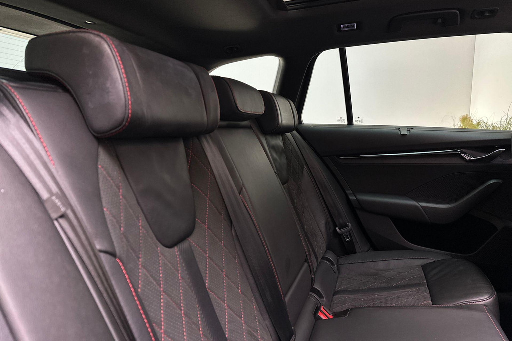 ŠKODA Octavia (JZK35J) met abonnement