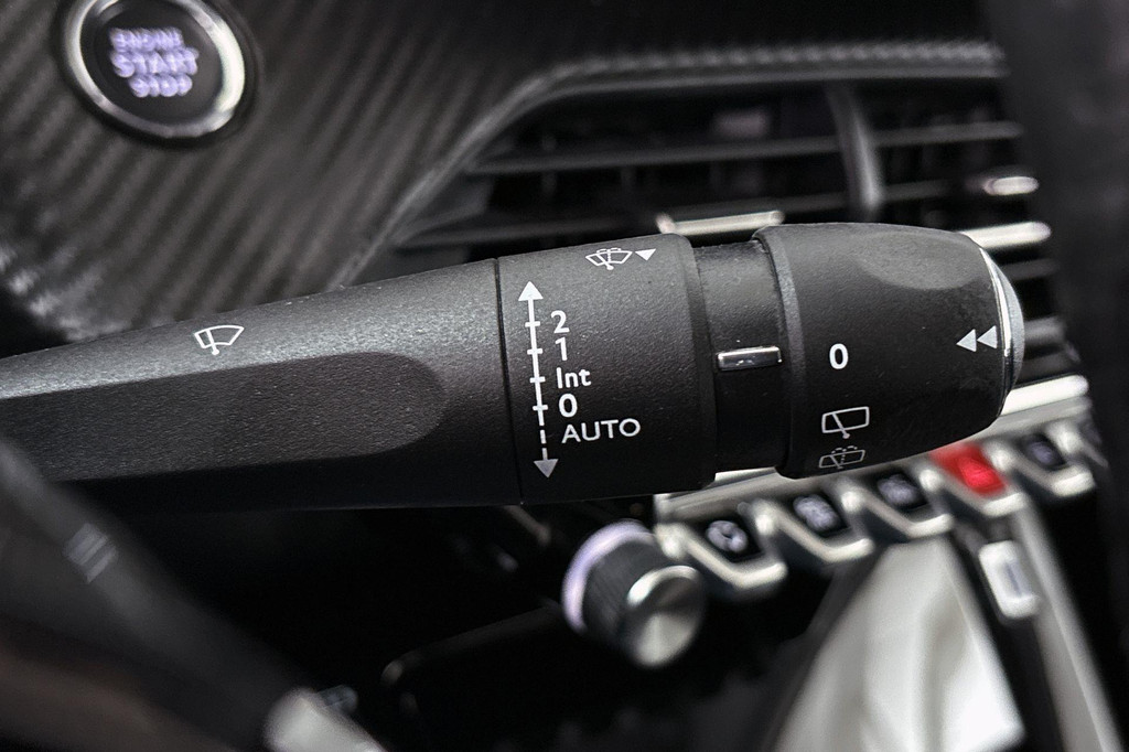 Peugeot e-208 (Z052GJ) met abonnement