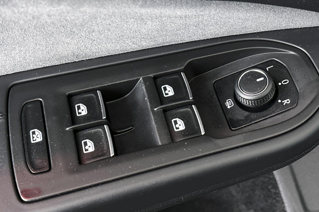 Volkswagen Golf (T704FX) met abonnement