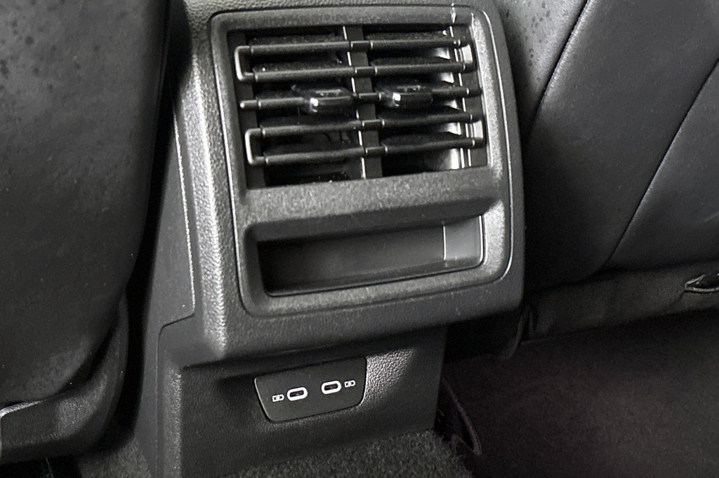 Volkswagen Golf (T704FX) met abonnement