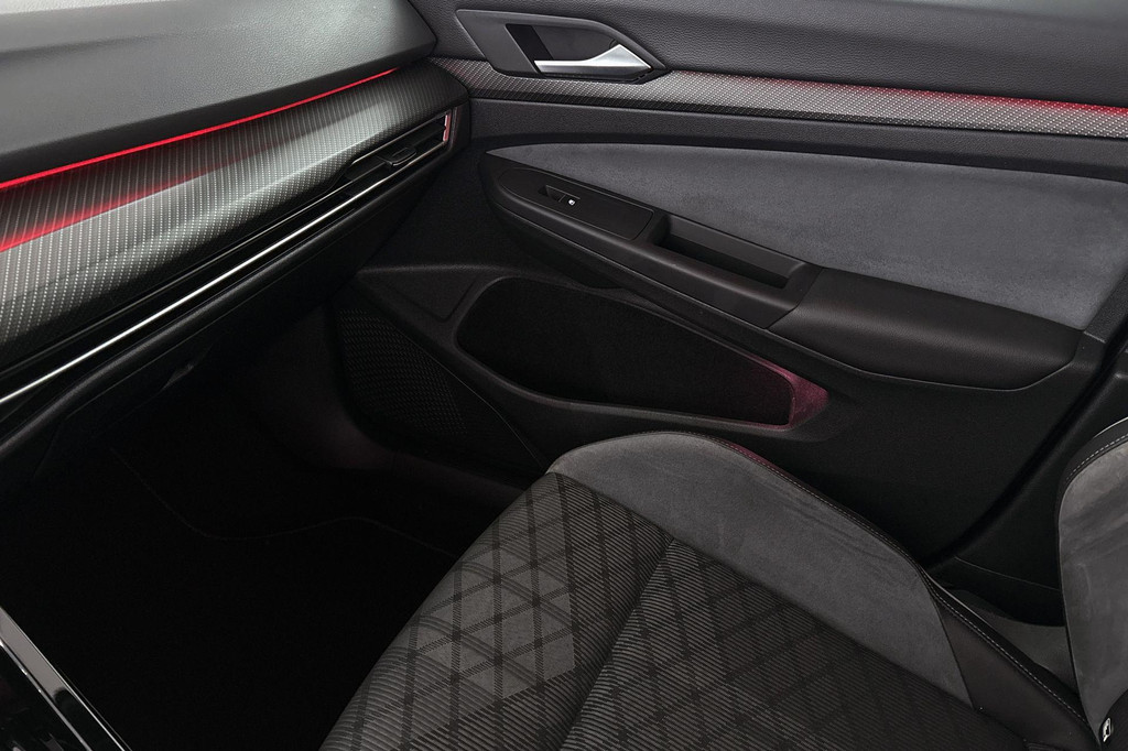 Volkswagen Golf (T704FX) met abonnement