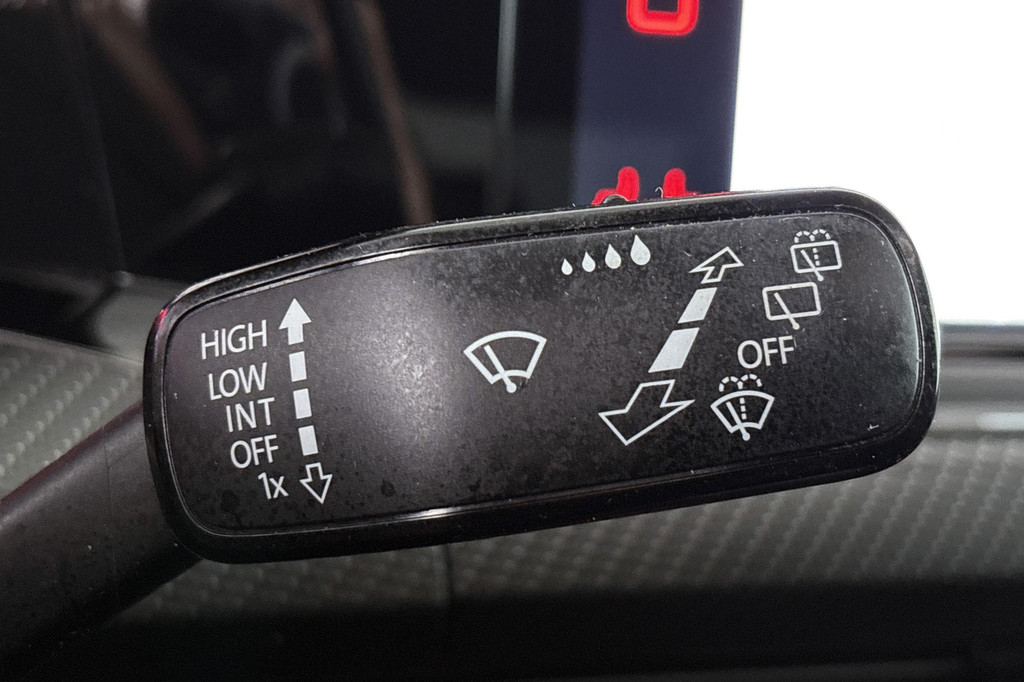 Volkswagen Golf (T704FX) met abonnement