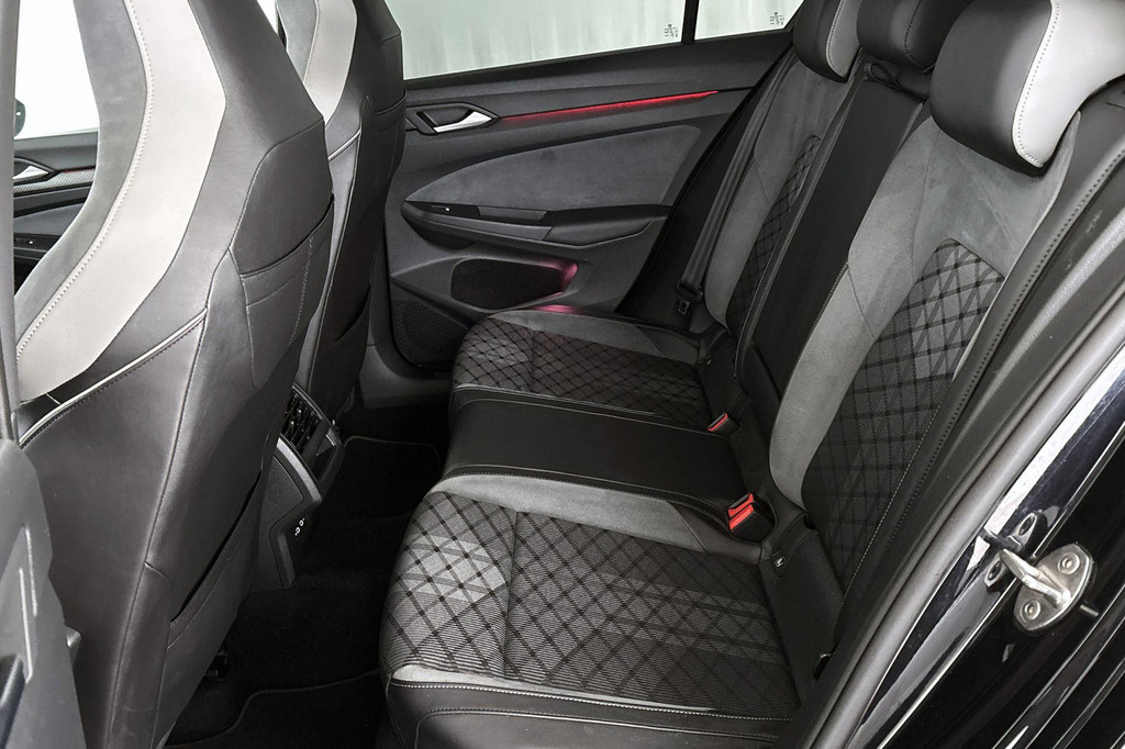 Volkswagen Golf (T704FX) met abonnement