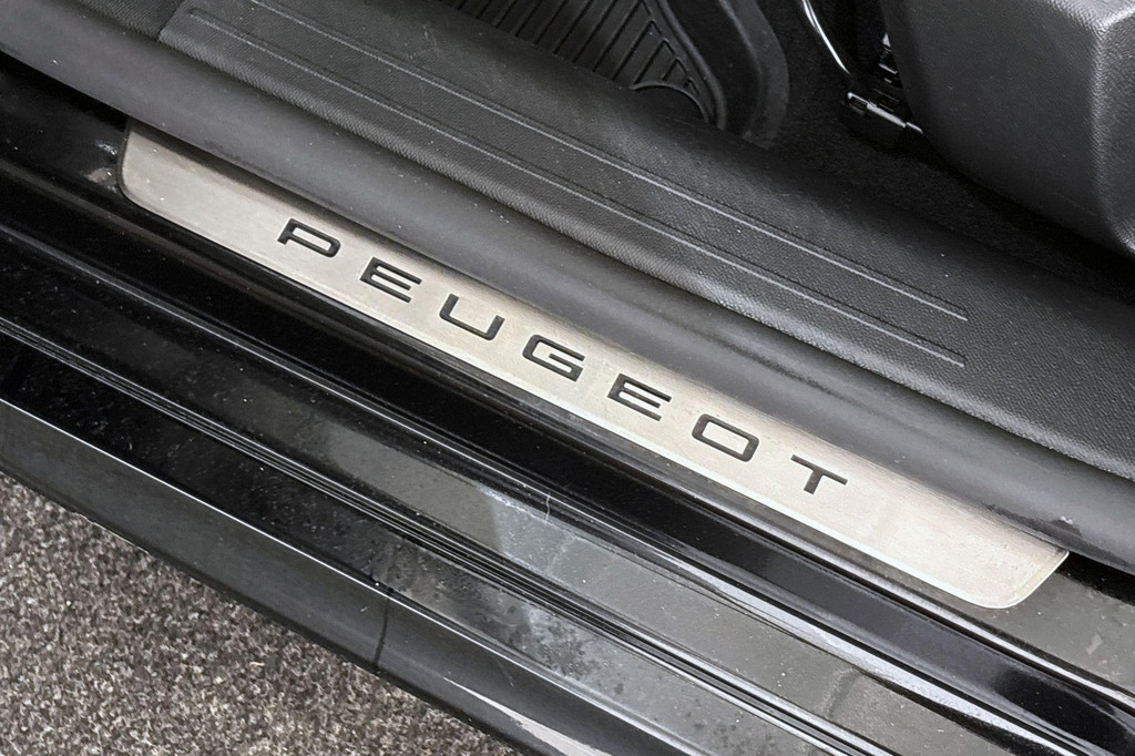 Peugeot 208 (GTK80P) met abonnement