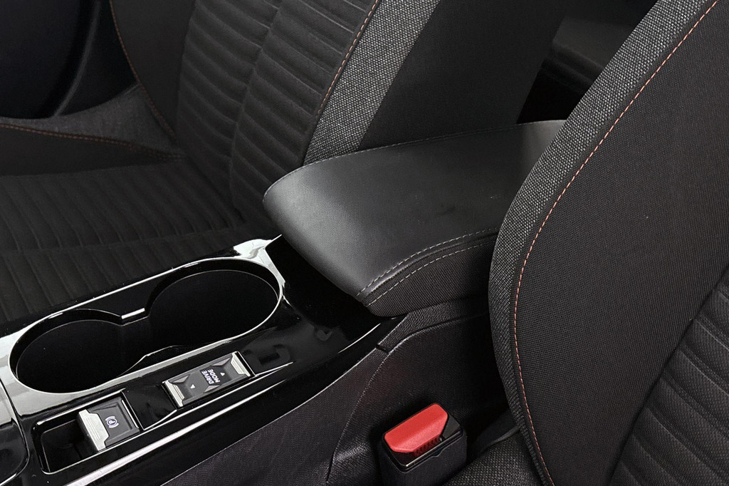 Peugeot e-208 (X252JZ) met abonnement