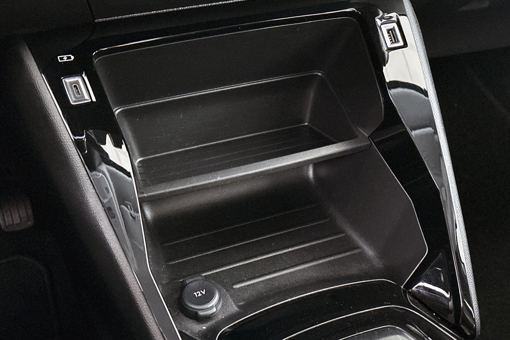 Peugeot e-208 (X252JZ) met abonnement