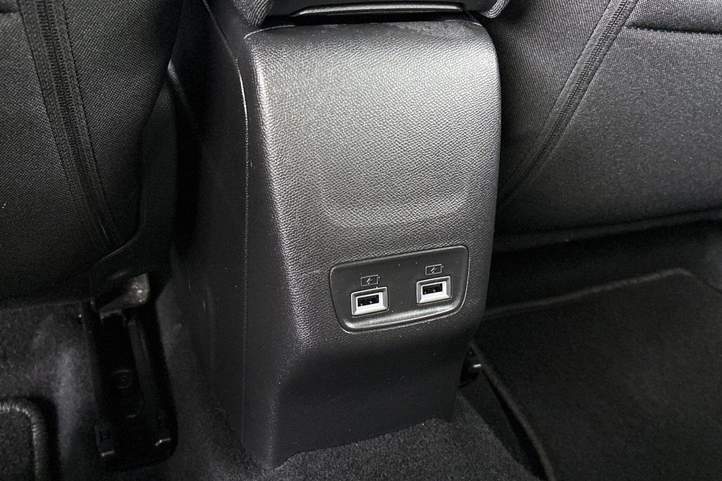 Peugeot e-208 (X252JZ) met abonnement