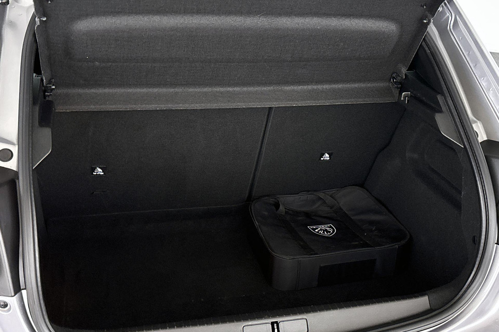 Peugeot e-208 (X252JZ) met abonnement