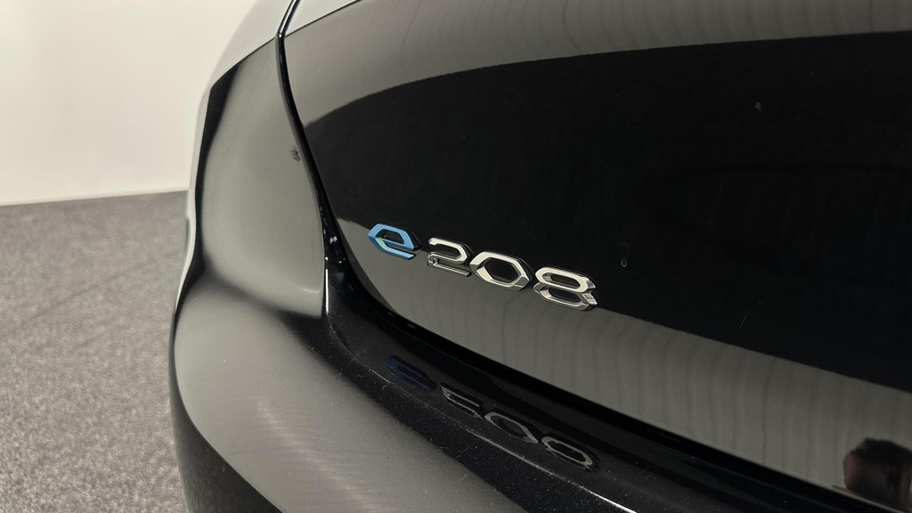 Peugeot e-208 (S125SN) met abonnement