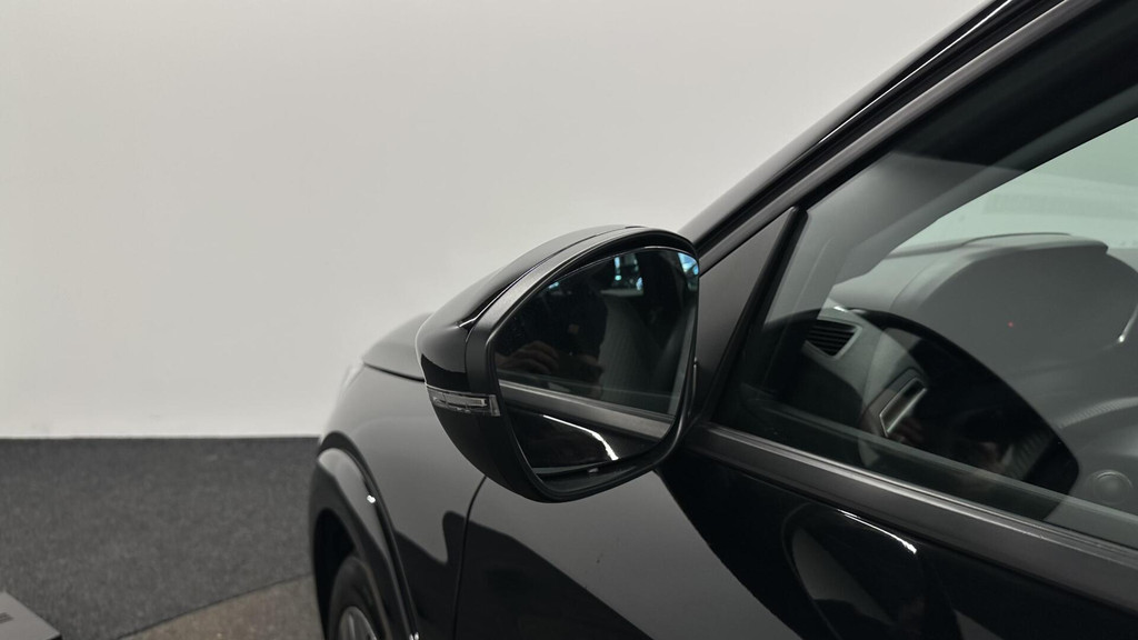 Peugeot e-208 (S125SN) met abonnement