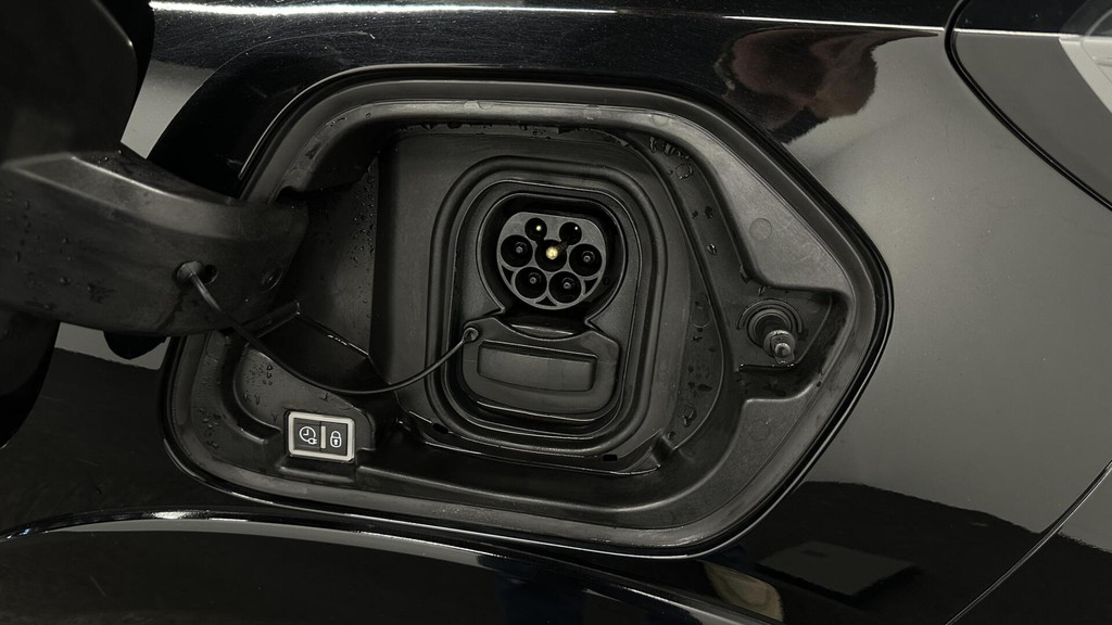 Peugeot e-208 (S125SN) met abonnement