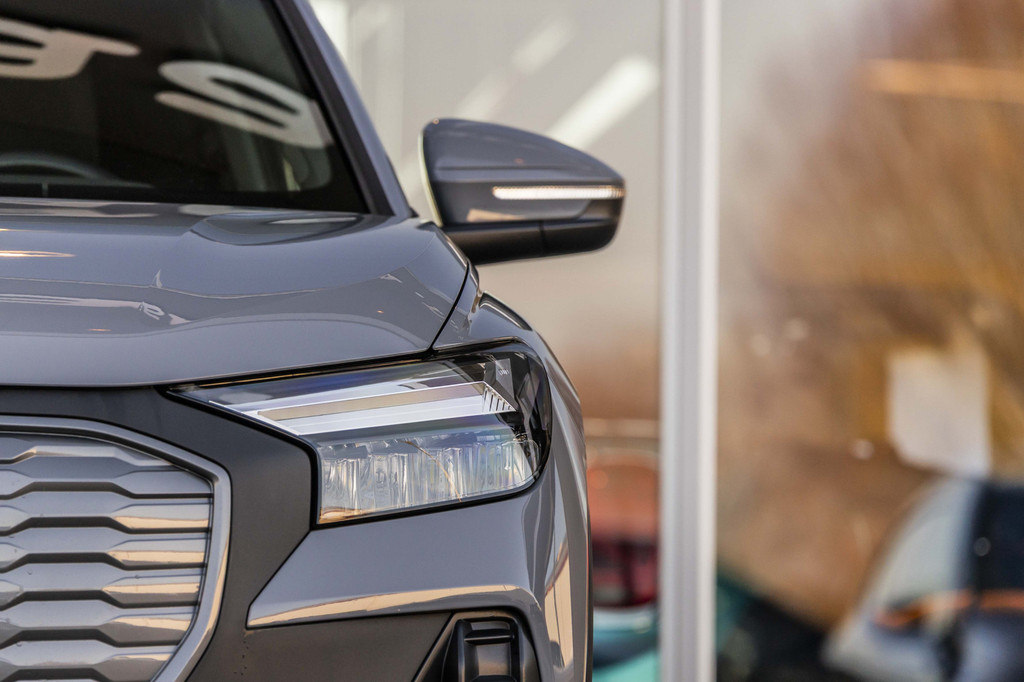 Audi Q4 e-tron (JZV17V) met abonnement