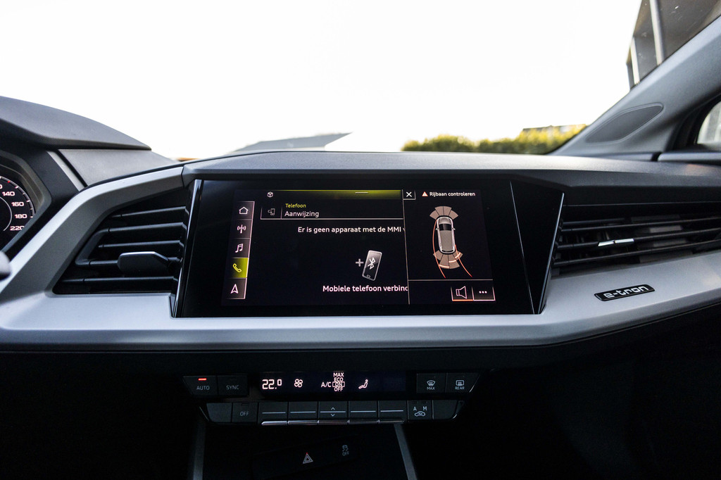 Audi Q4 e-tron (JZV17V) met abonnement