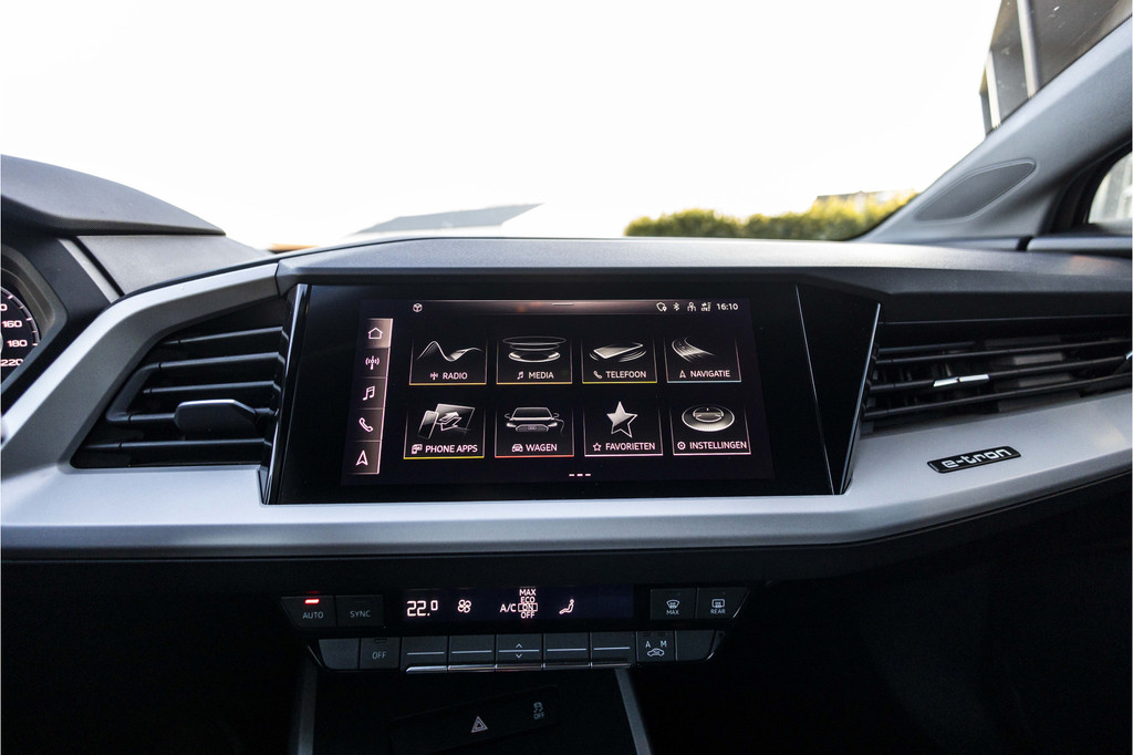 Audi Q4 e-tron (JZV17V) met abonnement