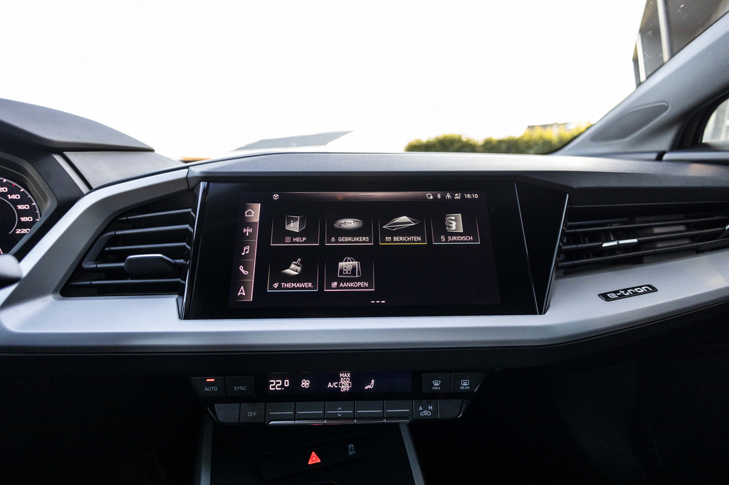 Audi Q4 e-tron (JZV17V) met abonnement