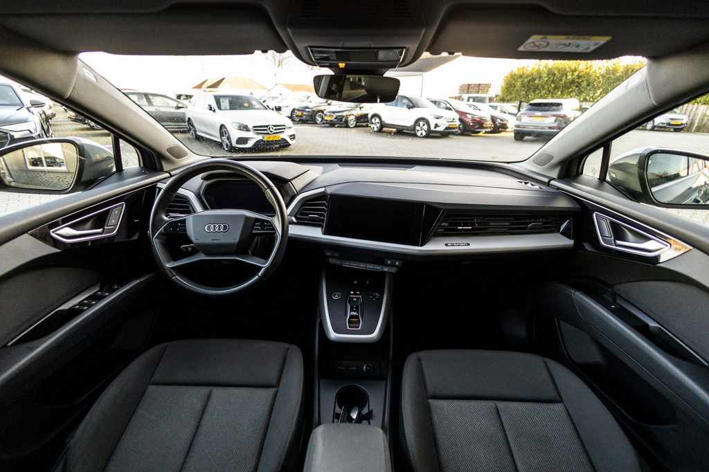 Audi Q4 e-tron (JZV17V) met abonnement