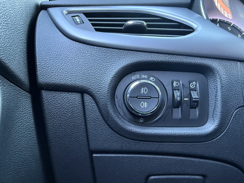 Opel Astra (K323NK) met abonnement