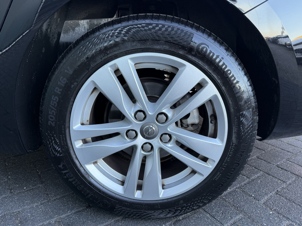 Opel Astra (K323NK) met abonnement