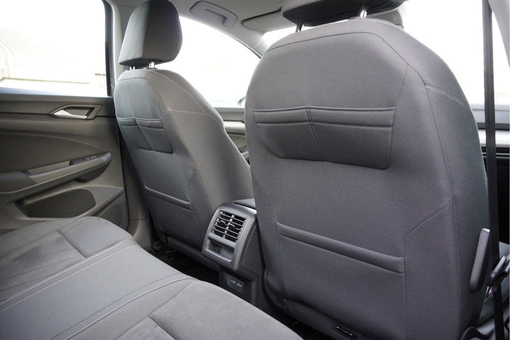 Volkswagen Golf (J230PL) met abonnement