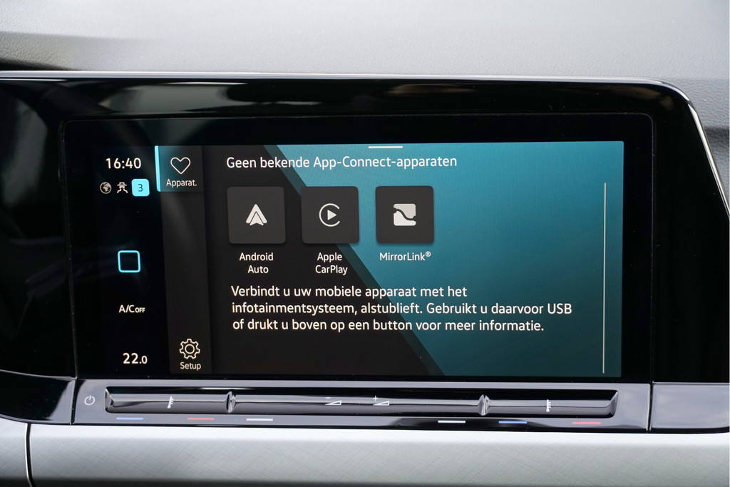 Volkswagen Golf (J230PL) met abonnement