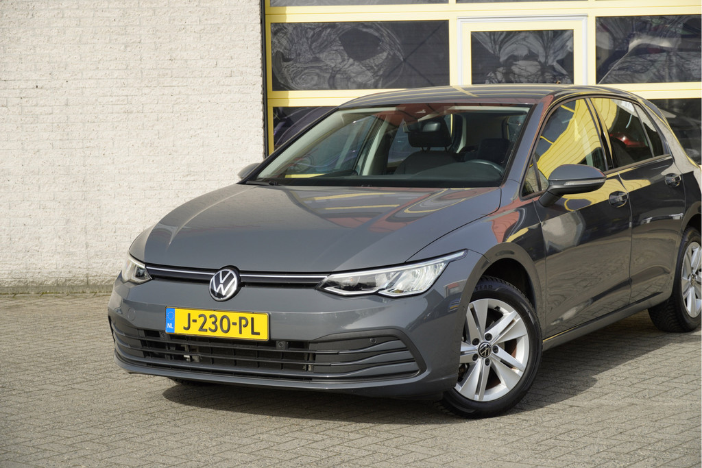 Volkswagen Golf (J230PL) met abonnement