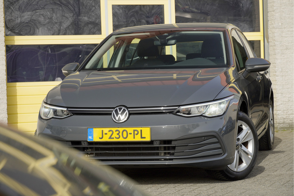 Volkswagen Golf (J230PL) met abonnement