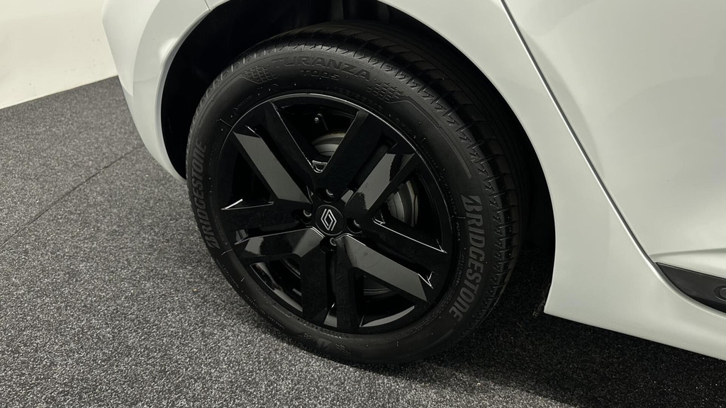 Renault Clio (GZK82H) met abonnement