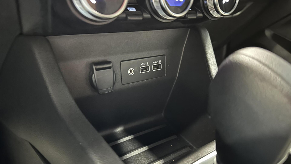 Renault Clio (GZK82H) met abonnement