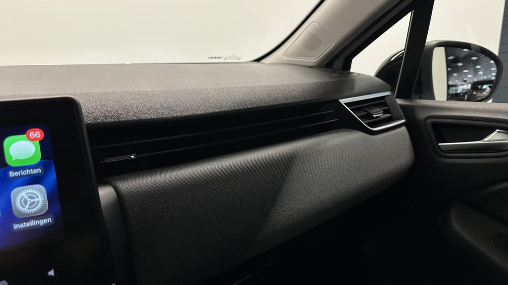 Renault Clio (GZK82H) met abonnement