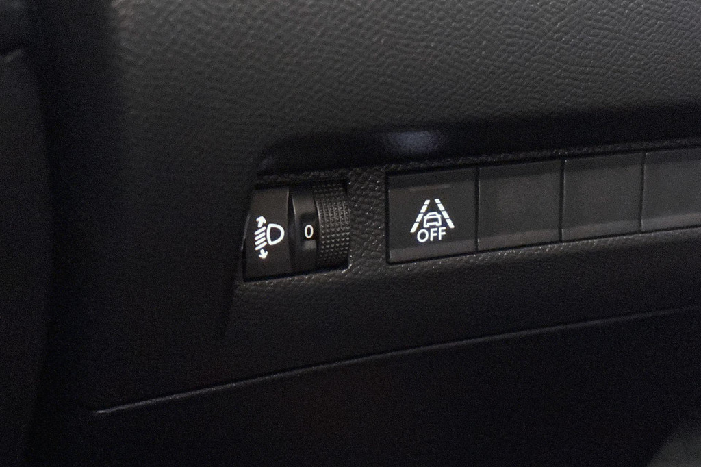 Peugeot e-208 (T452ZS) met abonnement