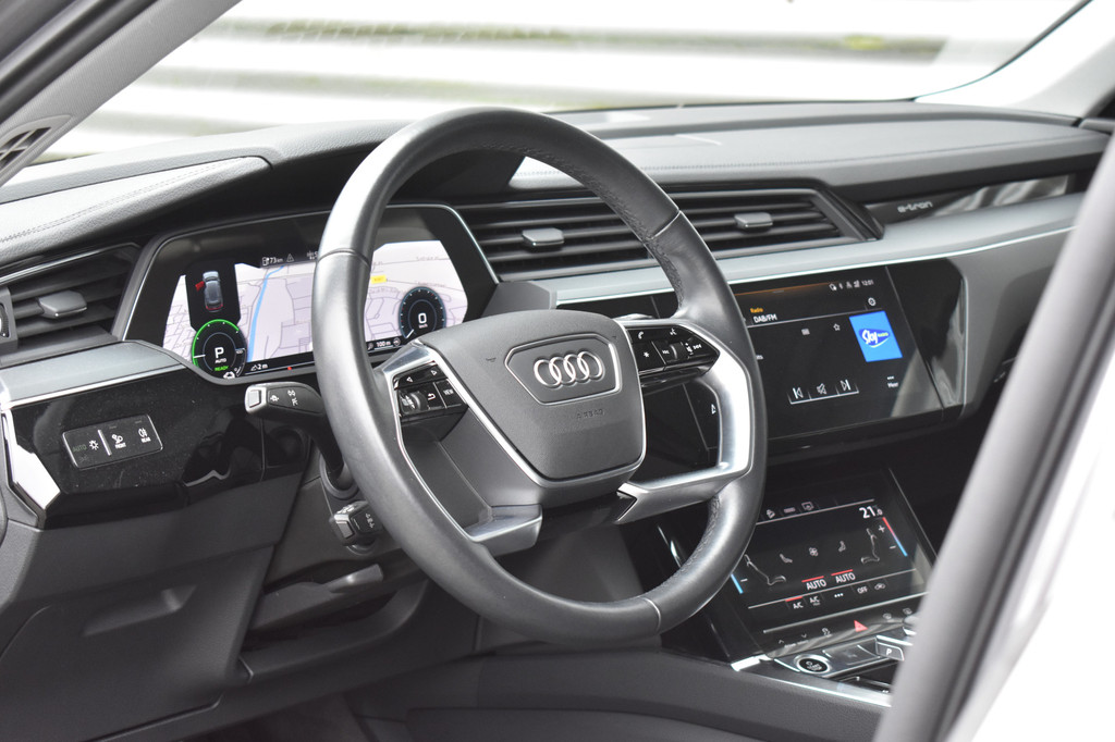 Audi e-tron (K340HT) met abonnement