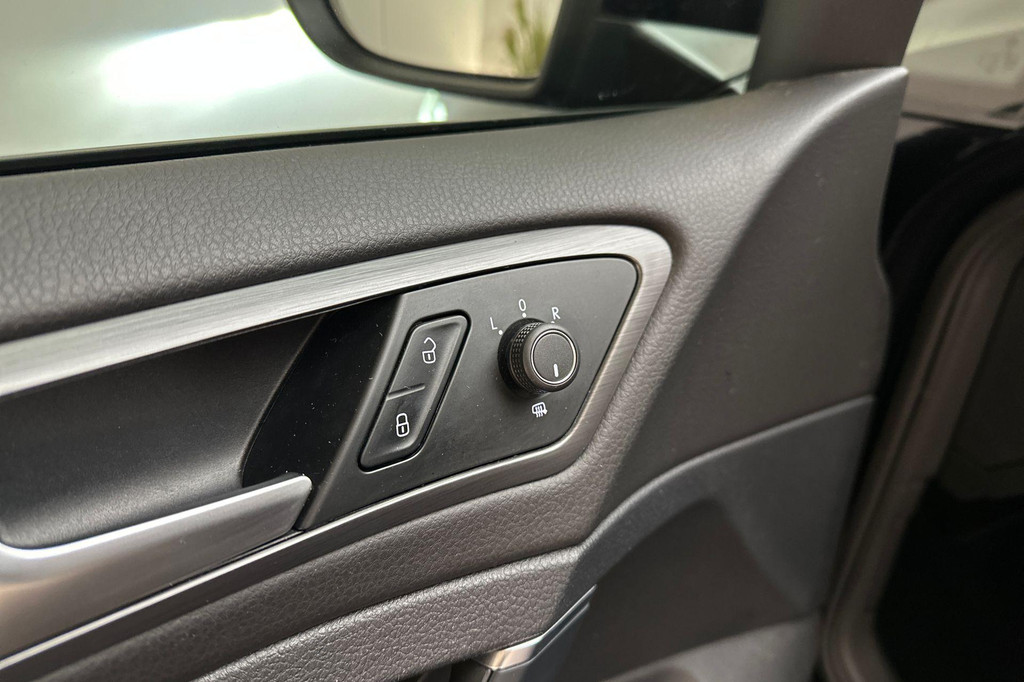 Volkswagen e-Golf (H382FL) met abonnement