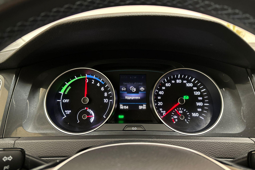 Volkswagen e-Golf (H382FL) met abonnement