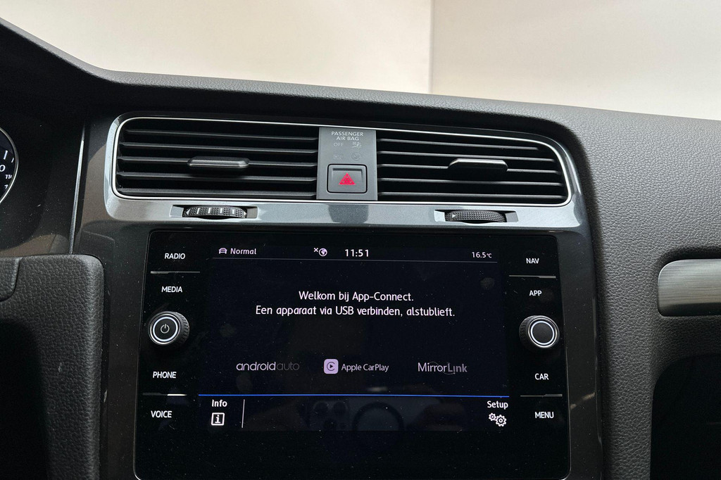 Volkswagen e-Golf (H382FL) met abonnement