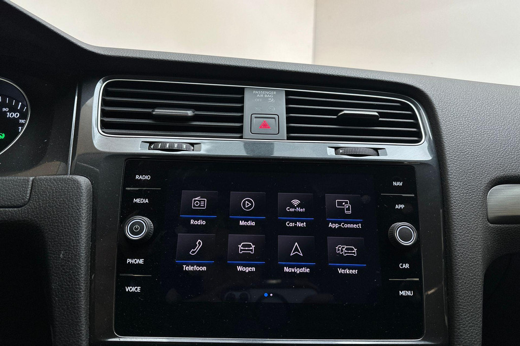 Volkswagen e-Golf (H382FL) met abonnement