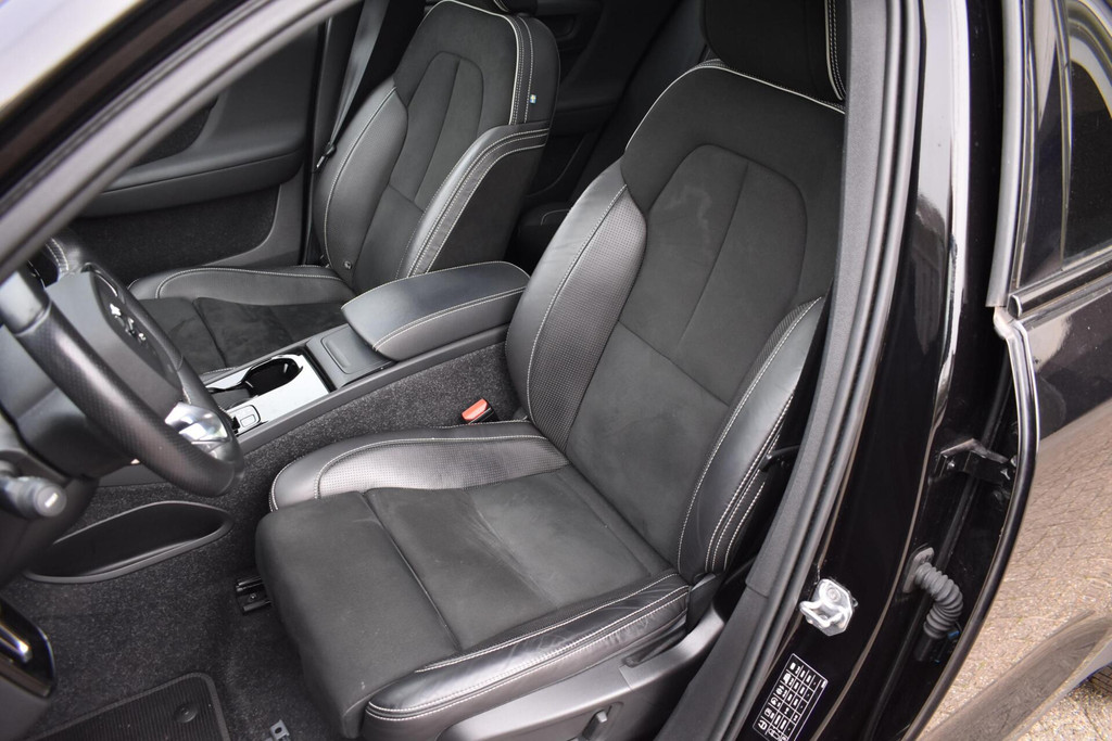 Volvo XC40 (K333TK) met abonnement