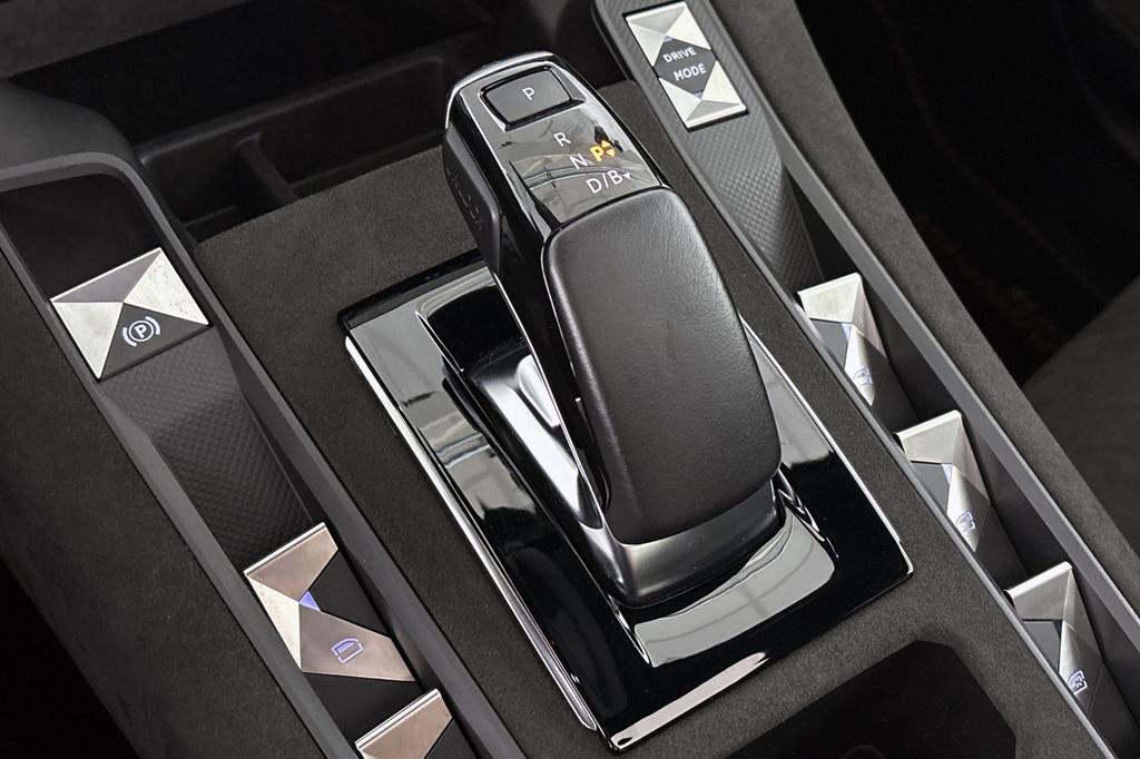 DS 7 Crossback (JZP24D) met abonnement